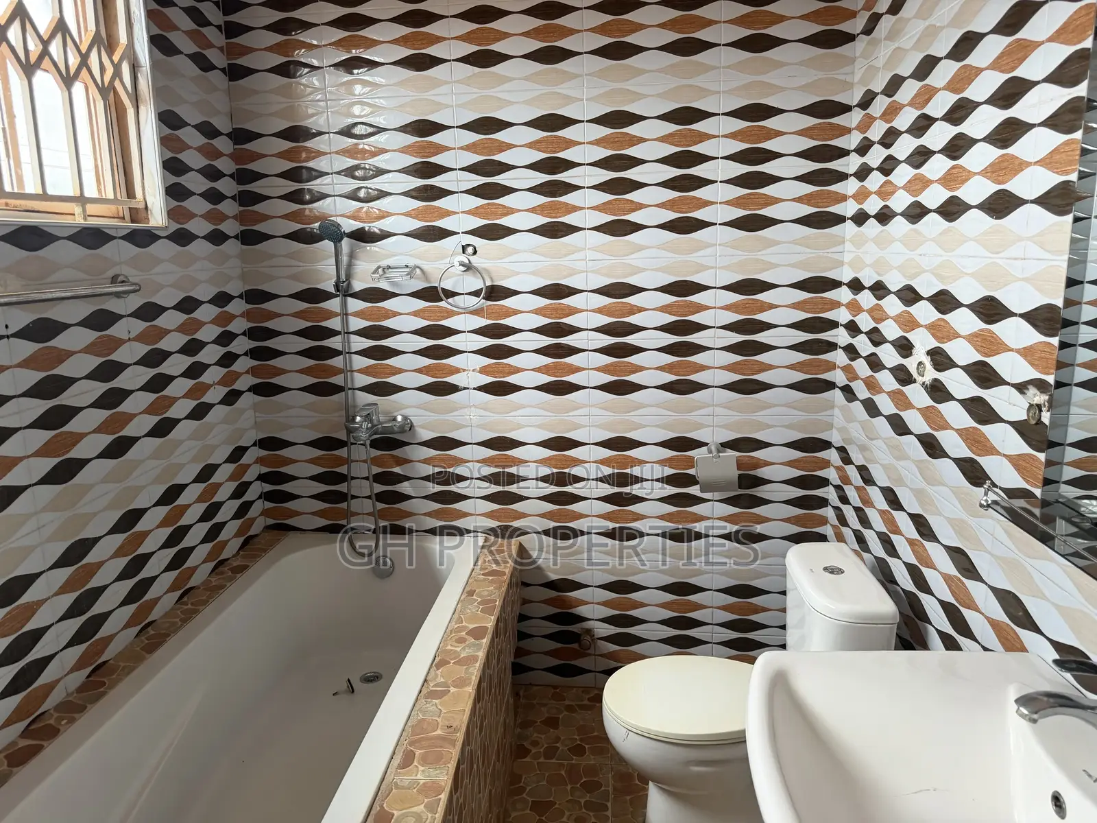2bdrm Apartment in Sokoban Wood Village, Kumasi Metropolitan for rent
