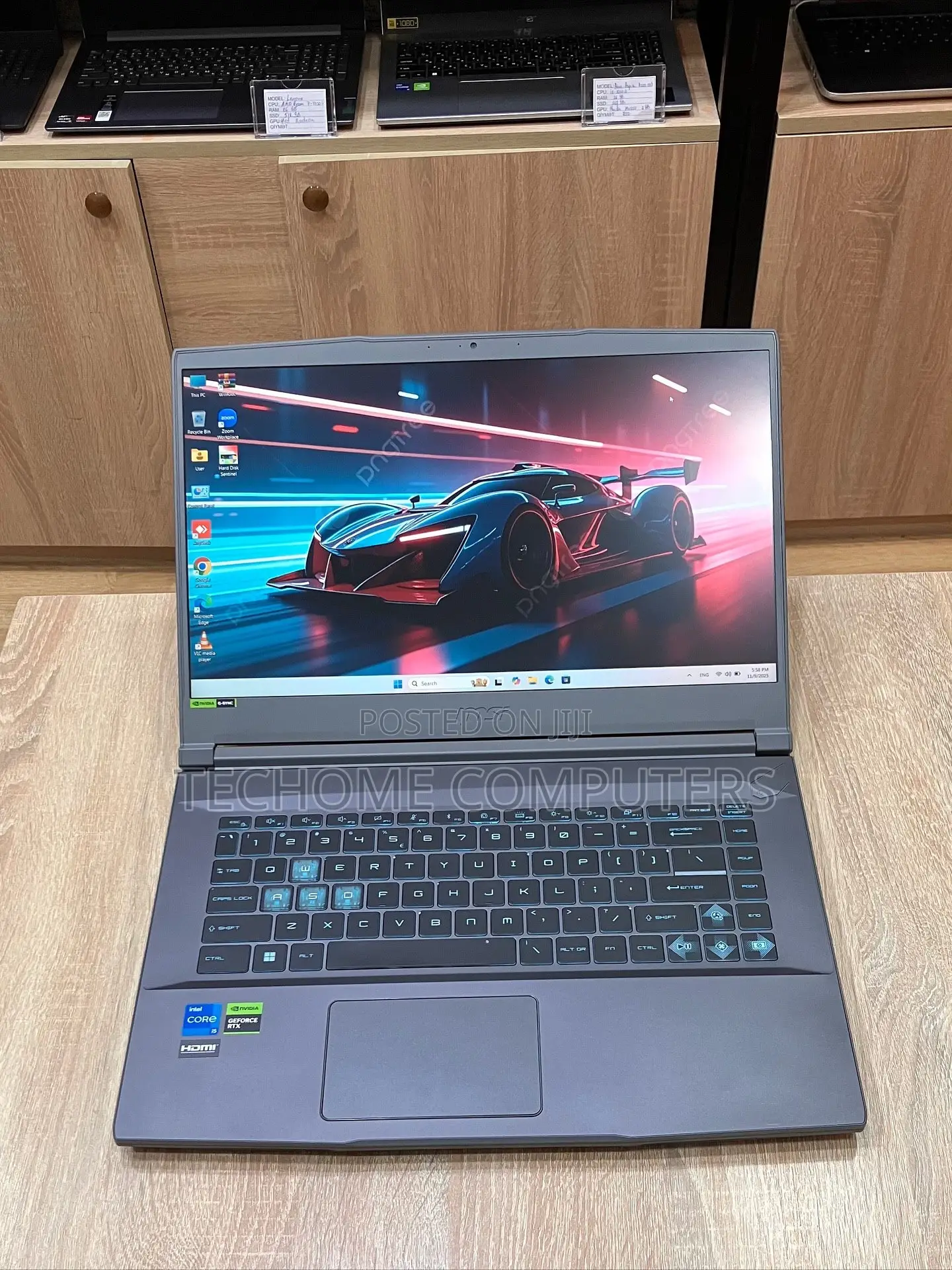 New Laptop MSI GF65 Thin 10UE 16GB Intel Core I5 SSD 512GB