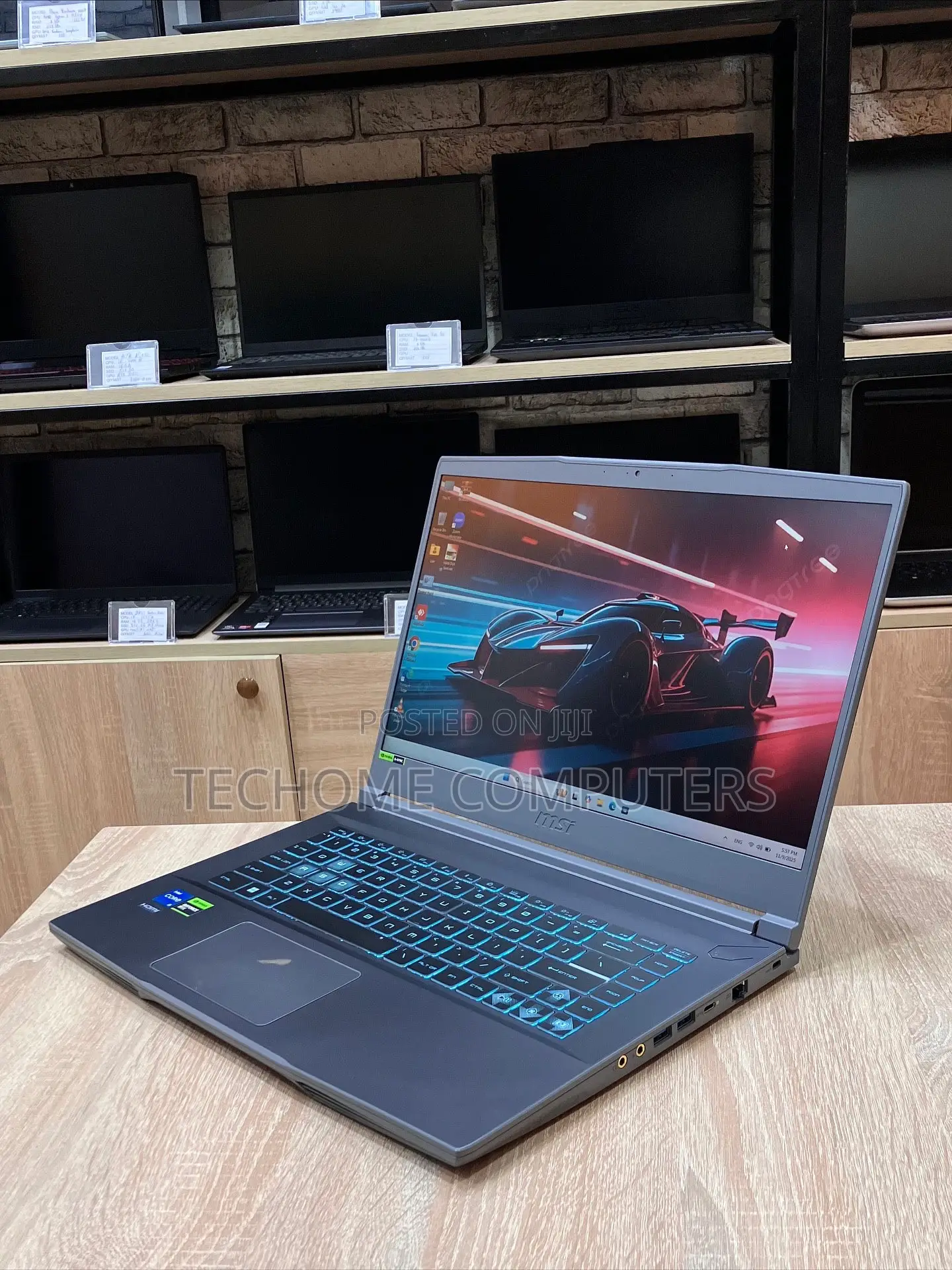 New Laptop MSI GF65 Thin 10UE 16GB Intel Core I5 SSD 512GB