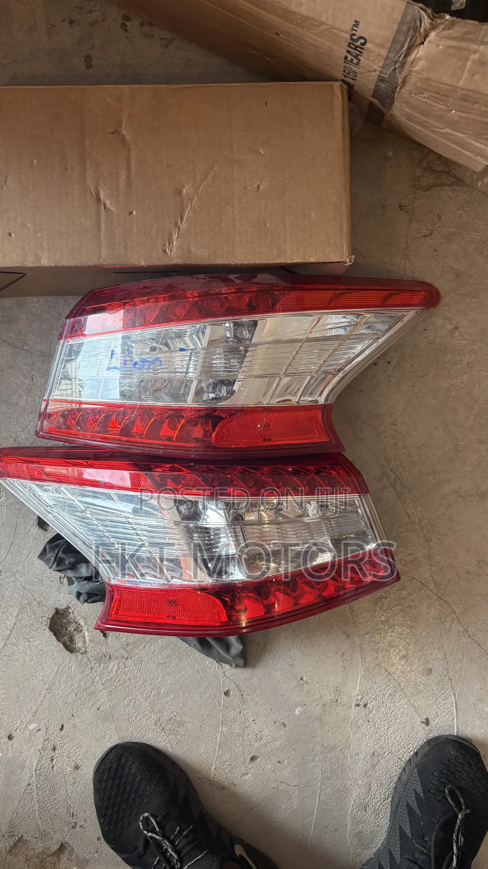 Nissan Sentra Taillight 2012,2013,2014,2015,2016,2017