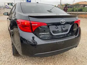 Toyota Corolla XSE 4dr Sedan (1.8L 4cyl CVT) 2017 Black