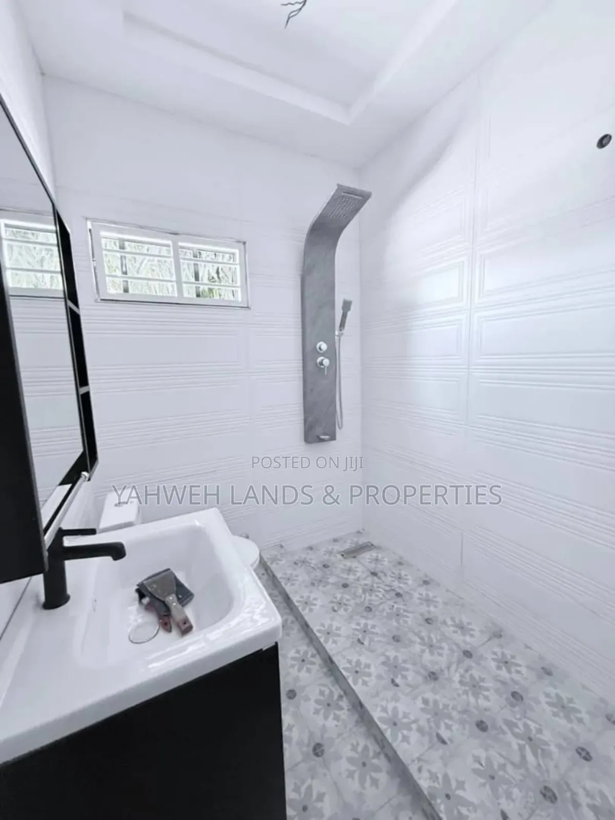 3bdrm House in Lashibi for sale
