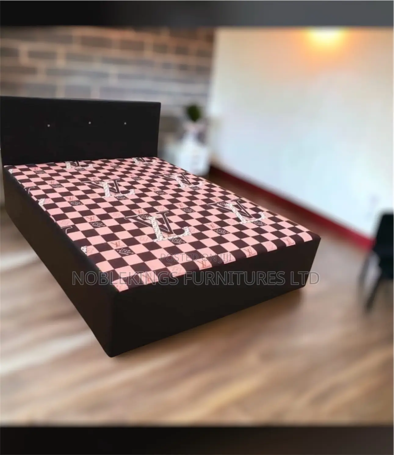 Durable Inbuilt Beds With Mattress