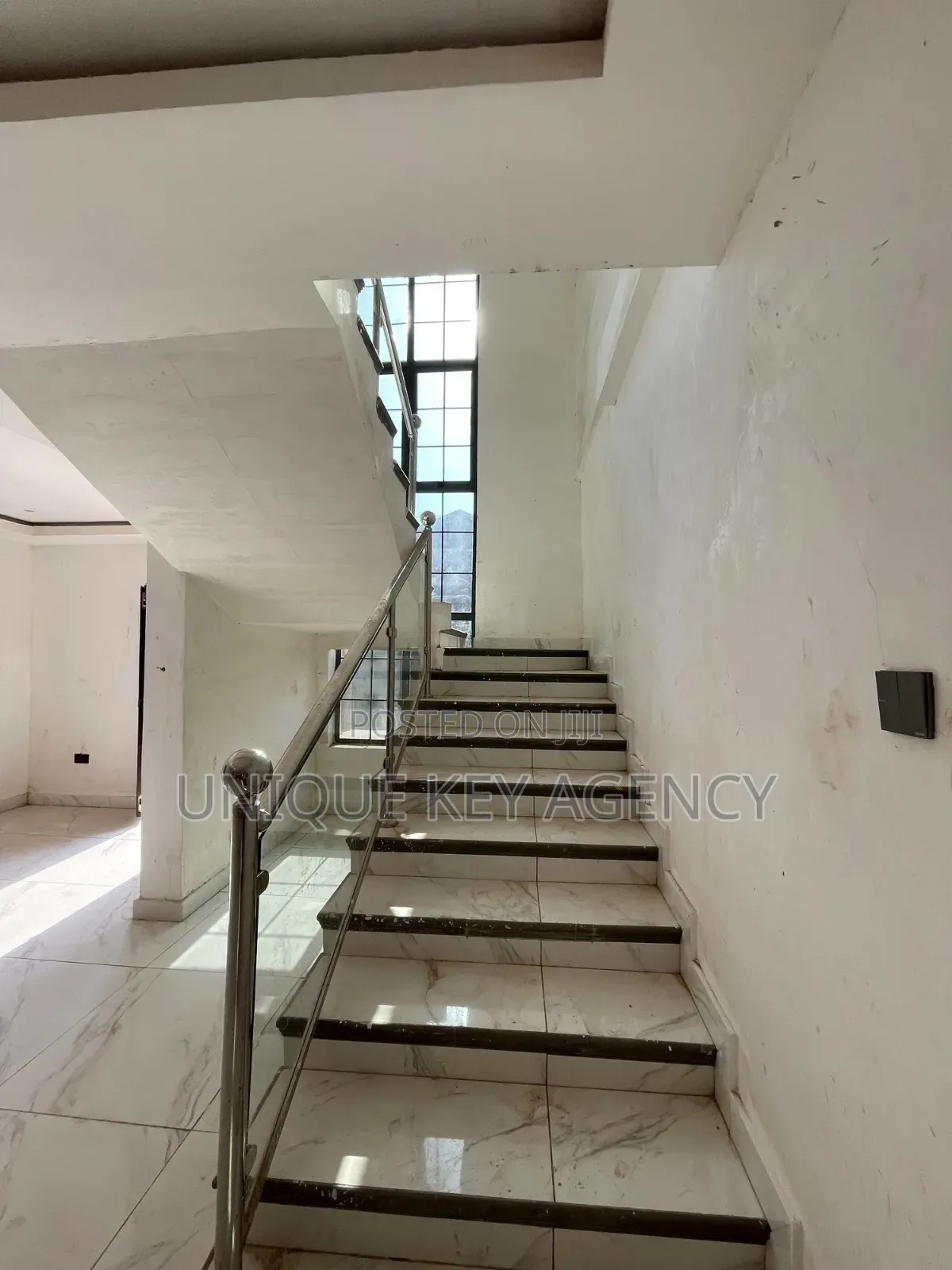 4bdrm House in Unique Key Agency, Tseaddo for rent
