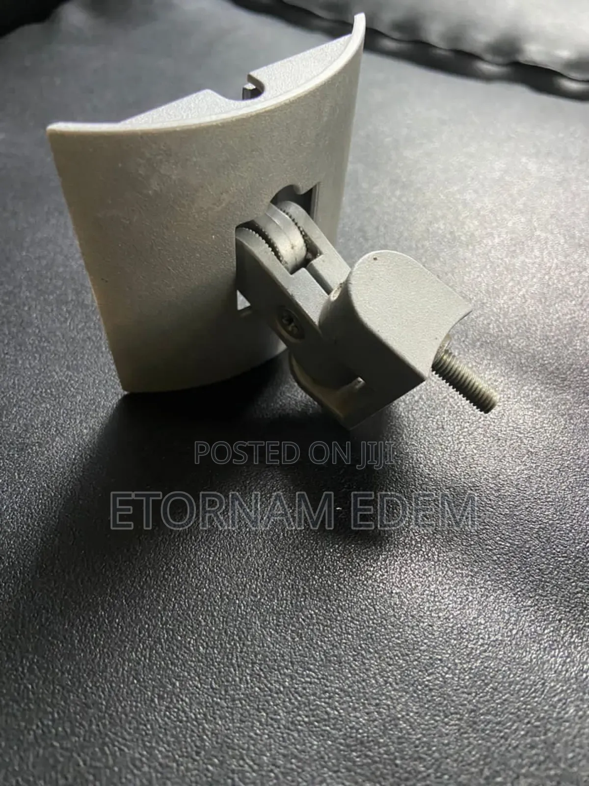5 Bose Cube Surround Speakers