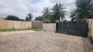 4bdrm House in Madina for sale