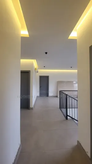 4bdrm House in Madina for sale