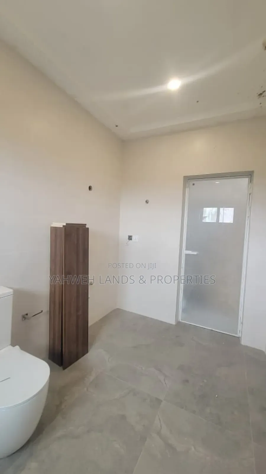 4bdrm House in Madina for sale