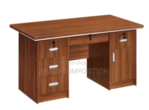 Markable Computer Table