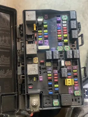 Dodge Ram /Jeep Cherokee Fusebox 2018