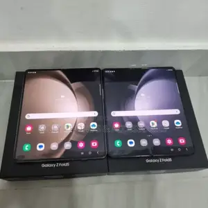 New Samsung Galaxy Z Fold 5 512 GB White