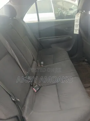 Toyota Yaris L Hatchback 3dr 2012 Gray