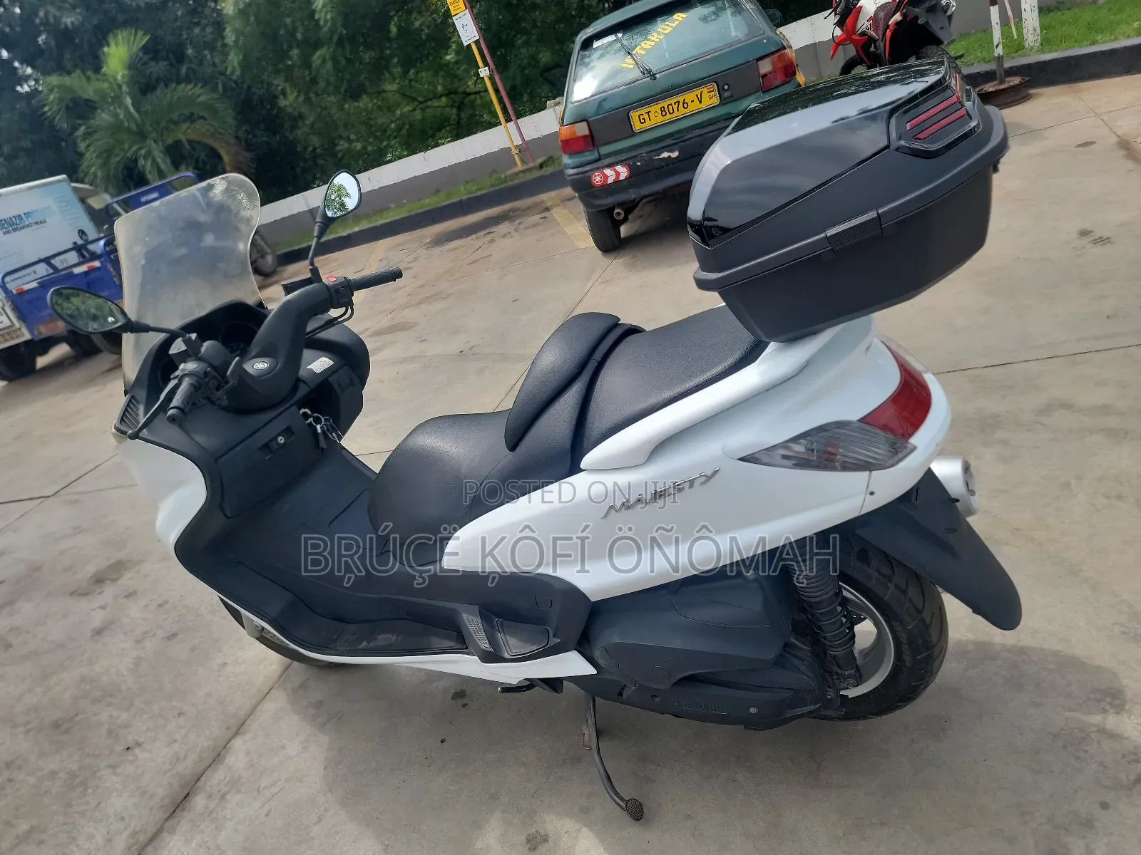 Yamaha Majesty 2015 White