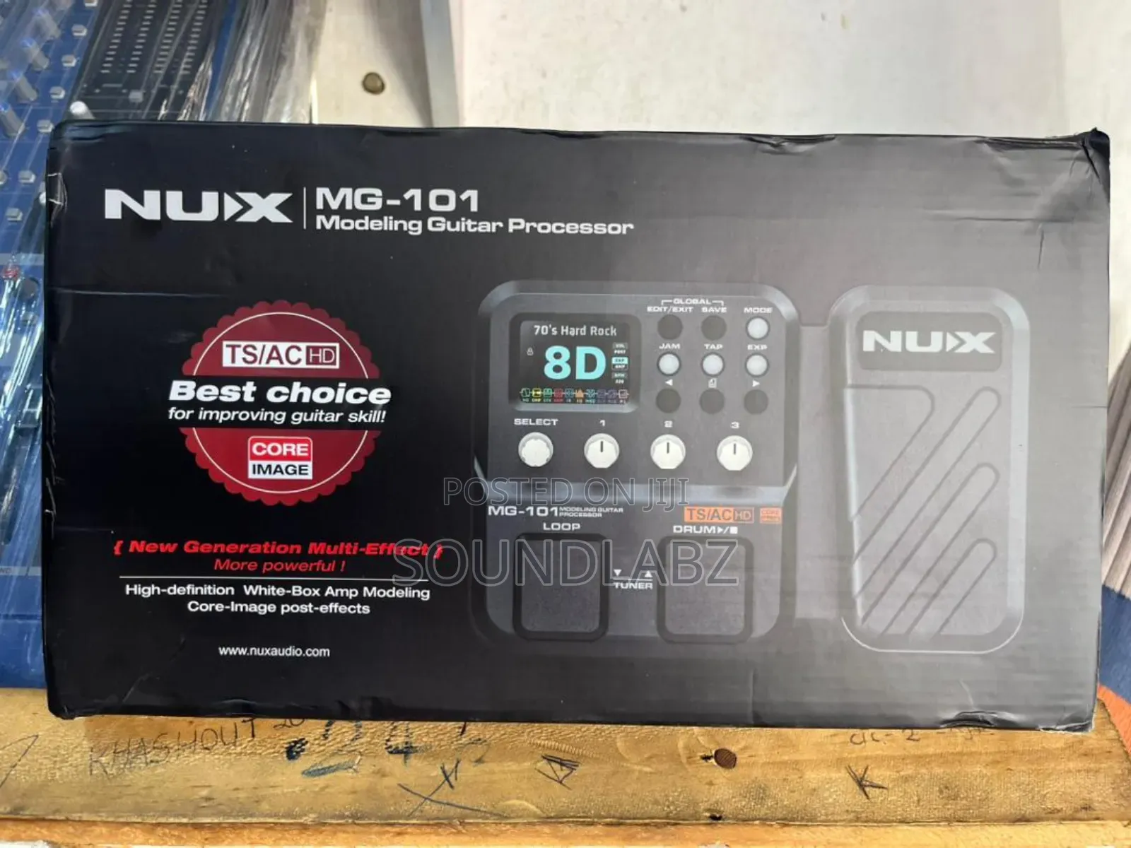 Nux Mg-101 Modeling Guitar Processor.