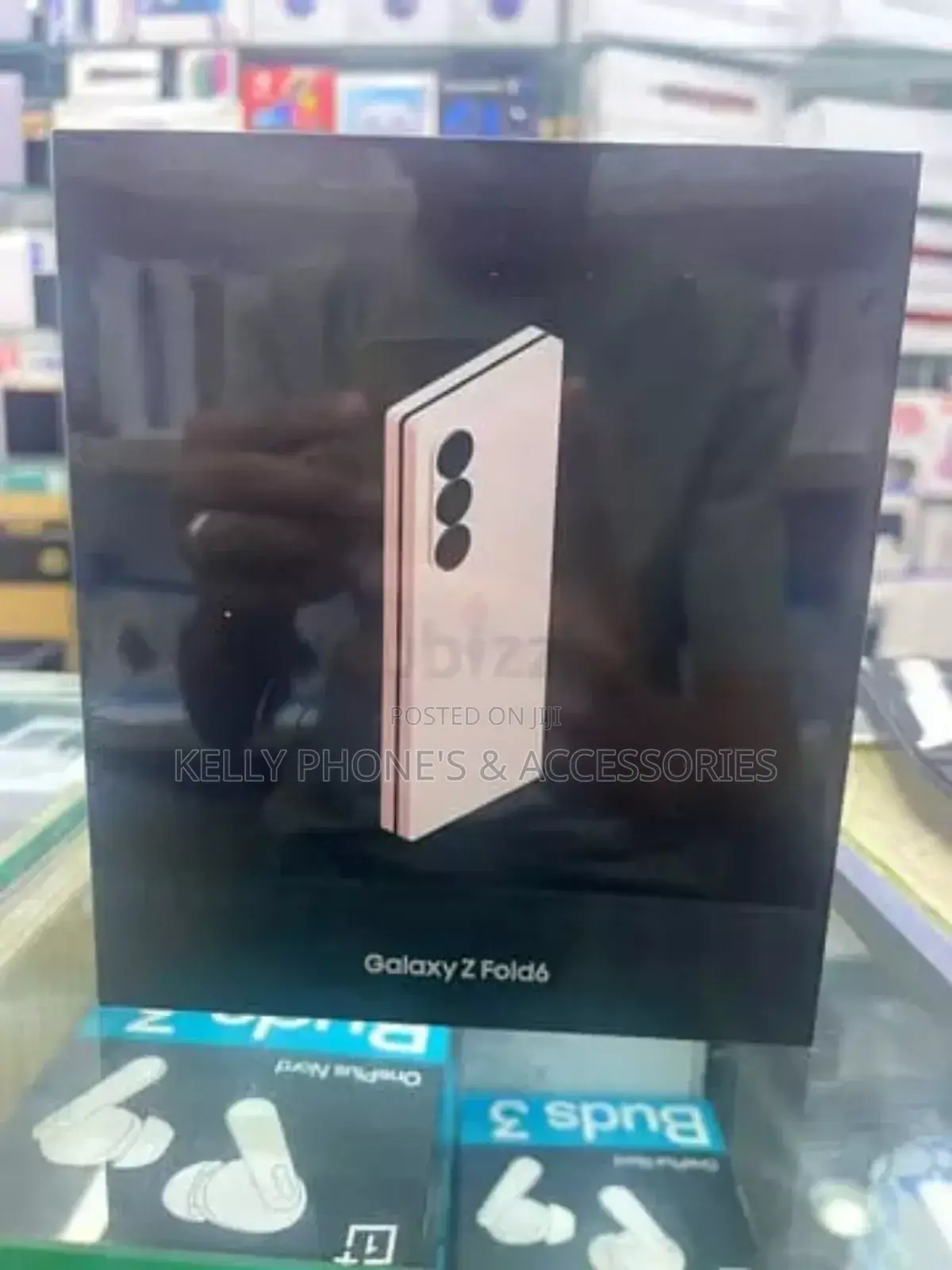 New Samsung Galaxy Z Fold6 256 GB Gold
