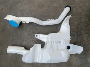 Honda Civic 2017 Wiper Wash Gallon