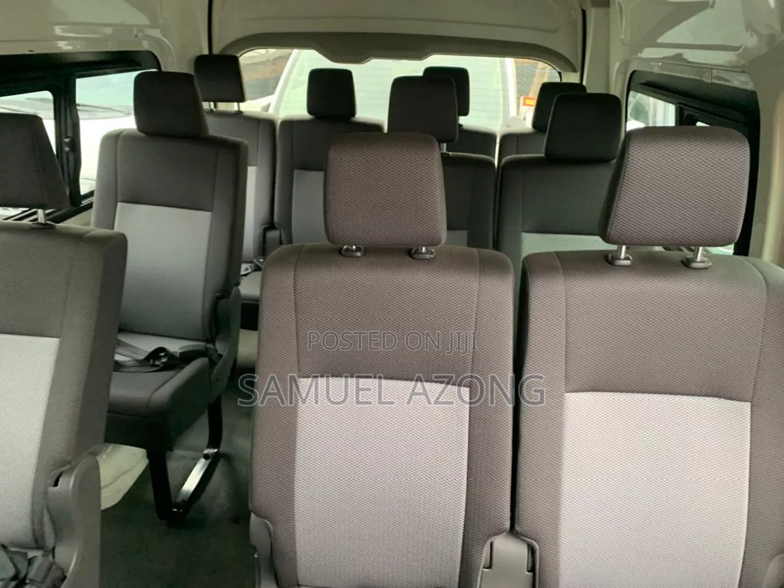 Toyota HiAce 2022 White