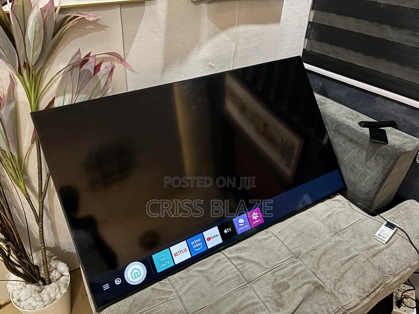 Samsung 50 Inches Smart Crystal Tv