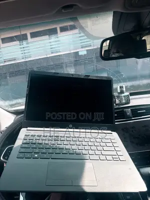 Laptop HP 240 G8 4GB Intel Core i3 HDD 1T