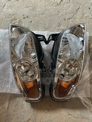 Nissan Sentra Headlight 2000,2001,2002,2003,2004,2005,2006,2007,2008,
