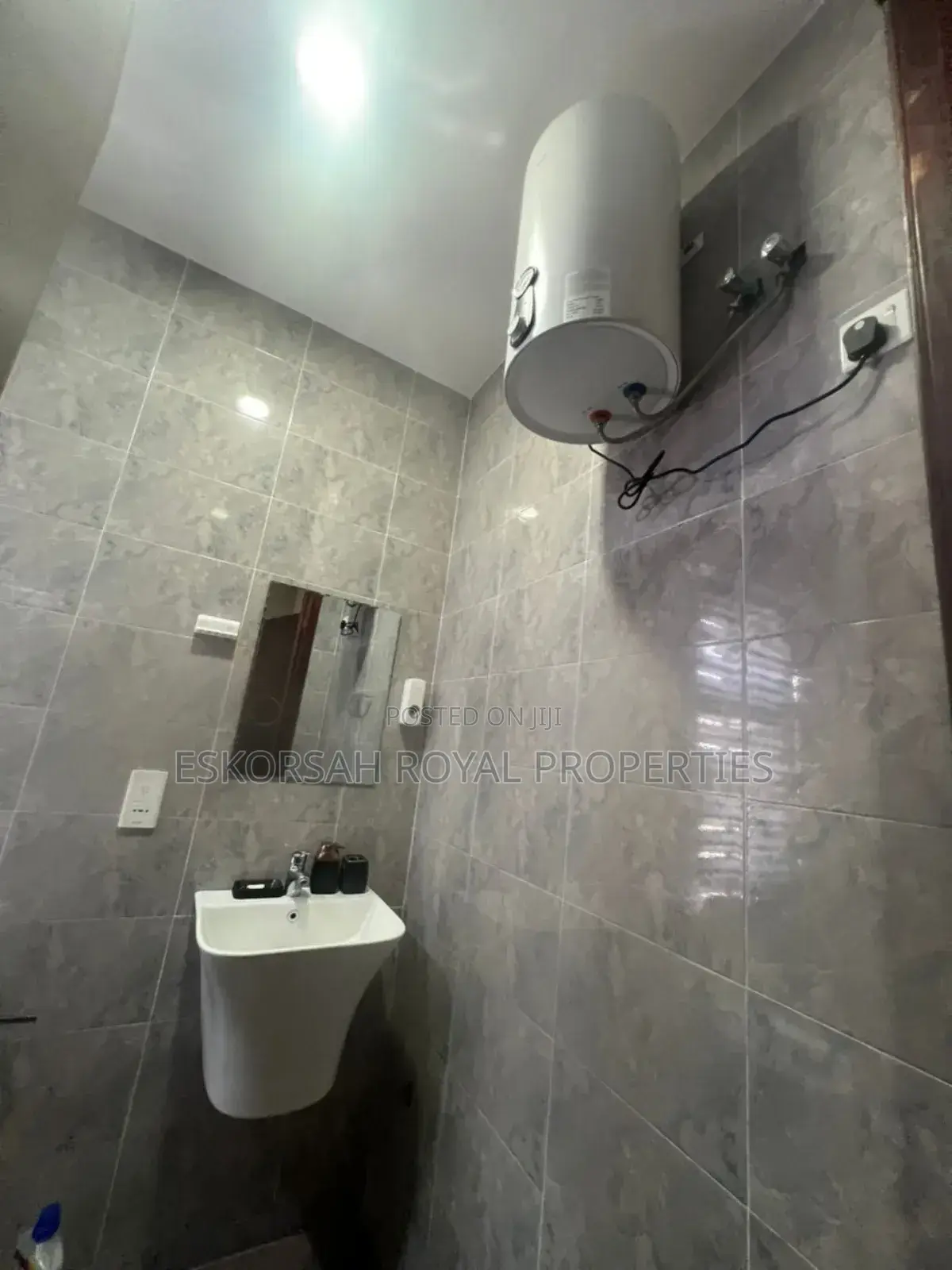 2bdrm Apartment in East Legon Hills, School Junction for rent