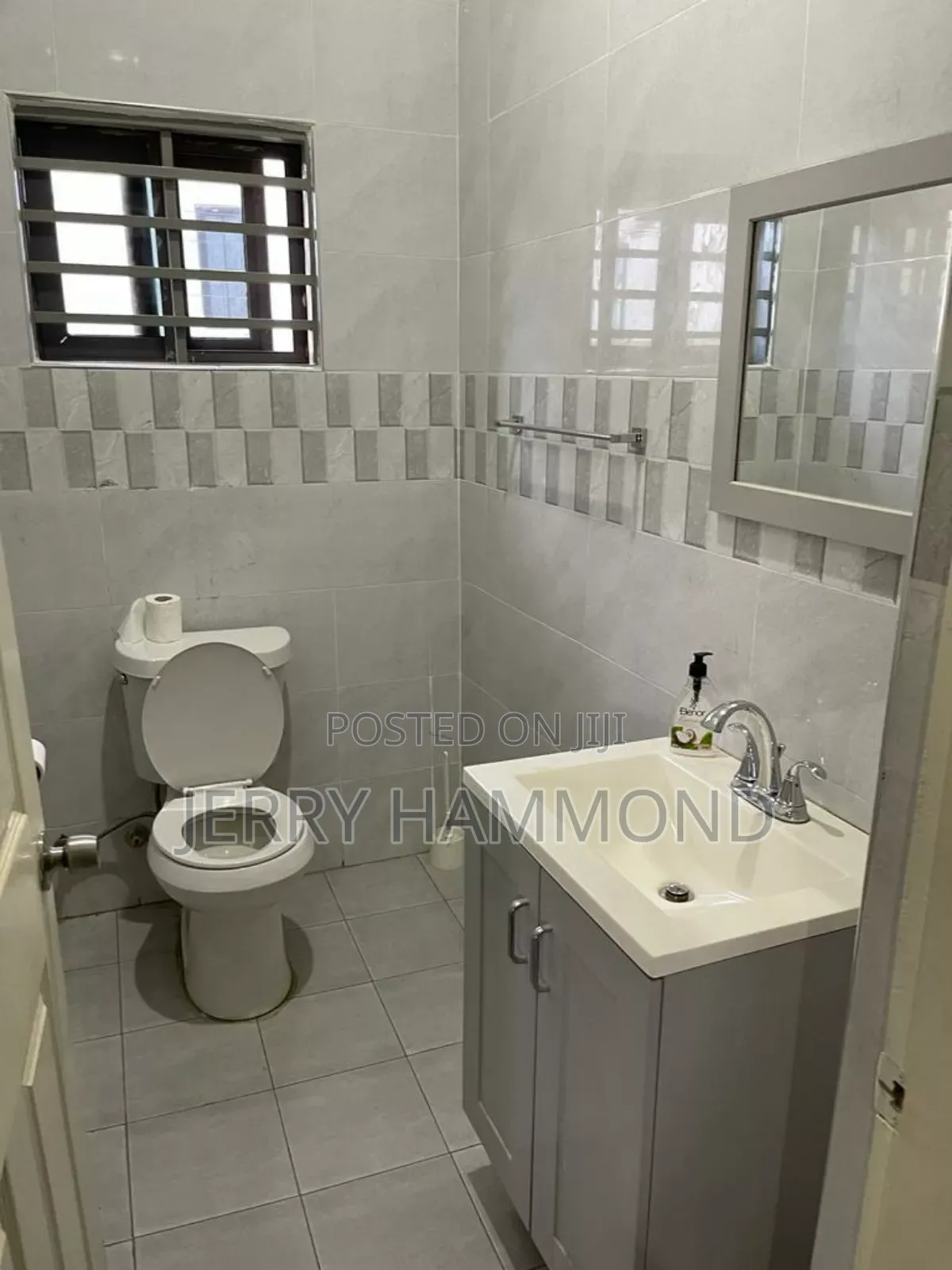 3bdrm Apartment in Greek Apartment In A, East Legon for sale