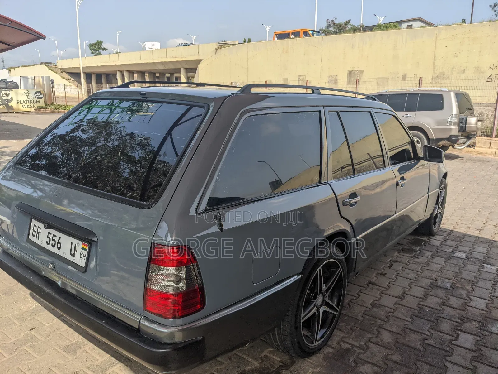 Mercedes-Benz 200E 1989 Gray