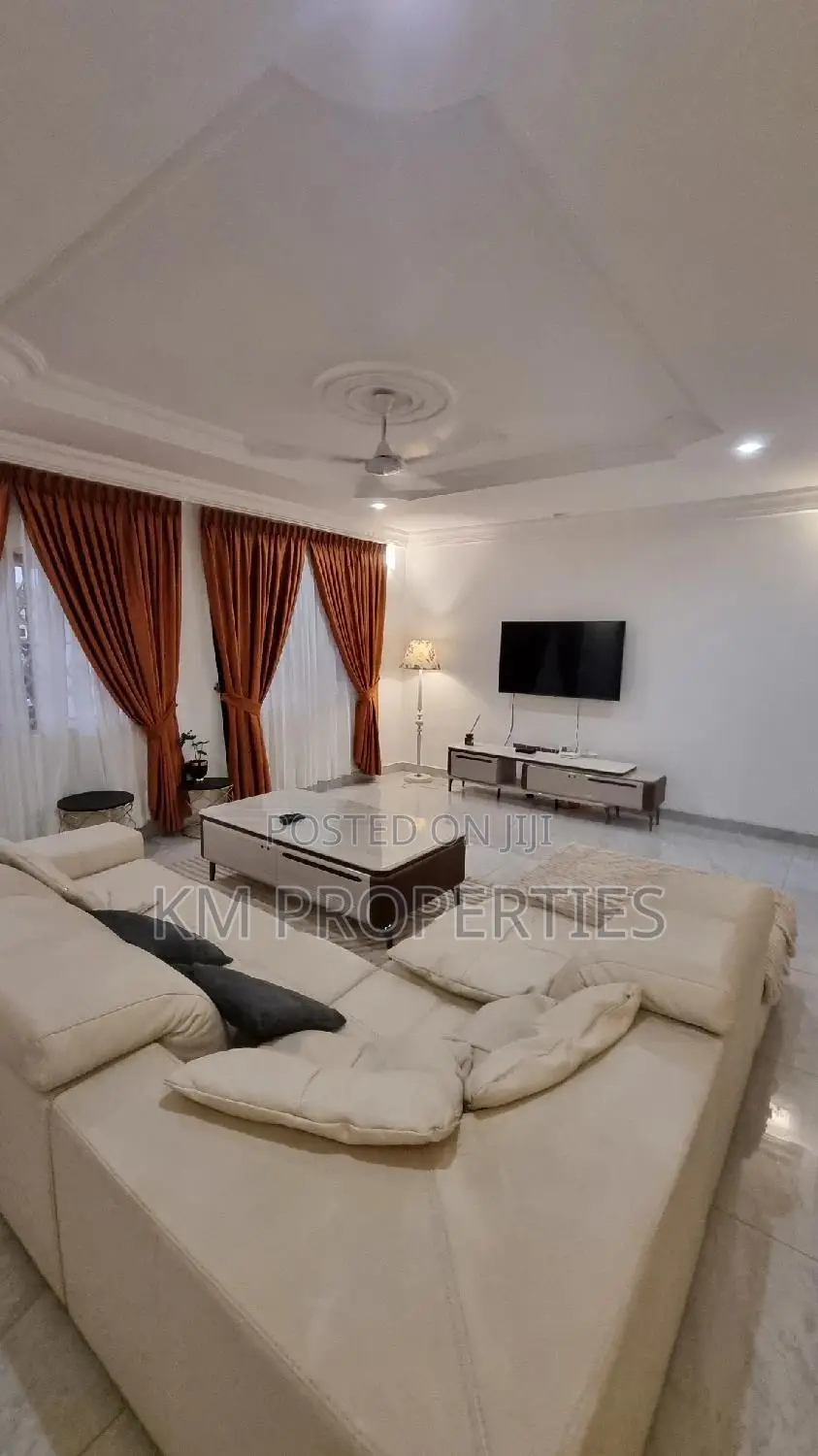 Furnished 3 Beds Executive Airbnb