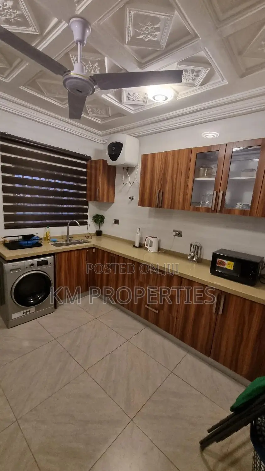 Furnished 3 Beds Executive Airbnb