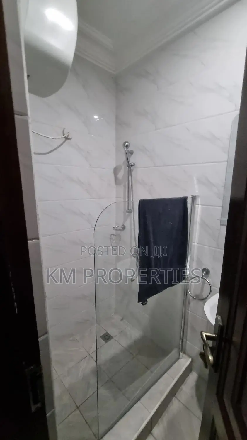 Furnished 3 Beds Executive Airbnb