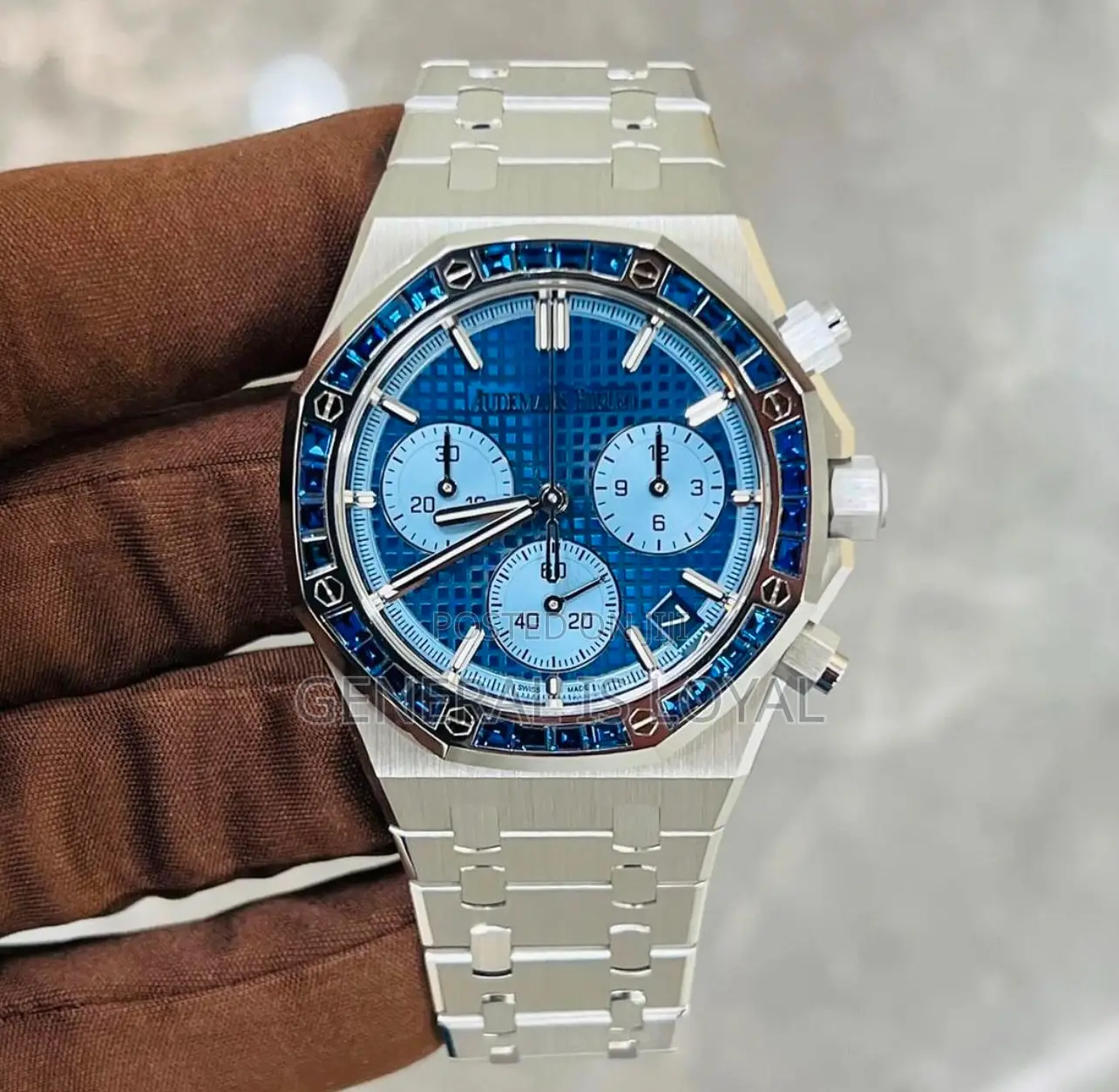 Audemars Piguet Royal Oak Chrono White Gold Sapphire Gem-Set Bezel.
