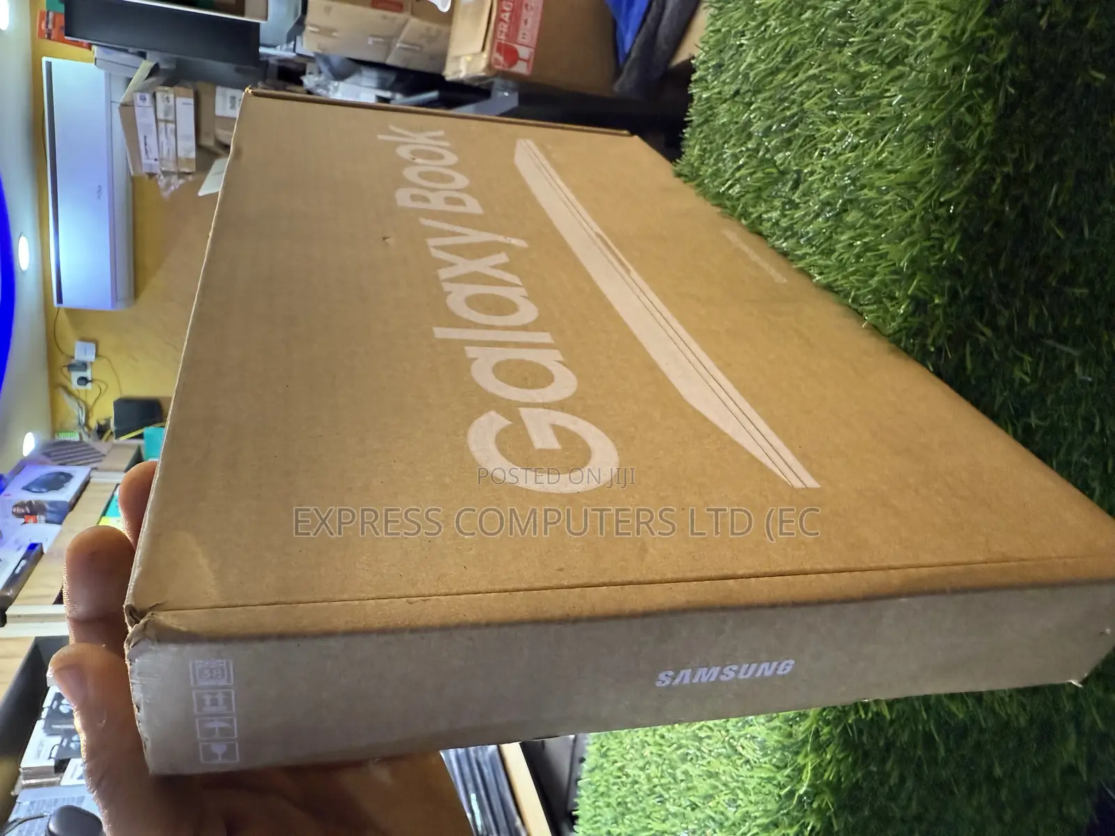 New Laptop Samsung Galaxy Book4 16GB Qualcomm Snapdragon X Elite 512GB