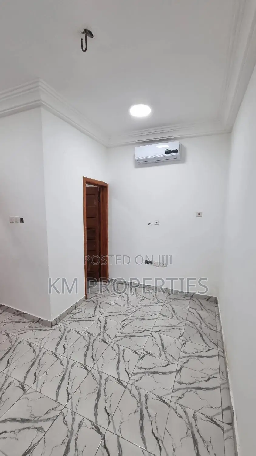 1bdrm Apartment in Achimota K-Boat Near for rent