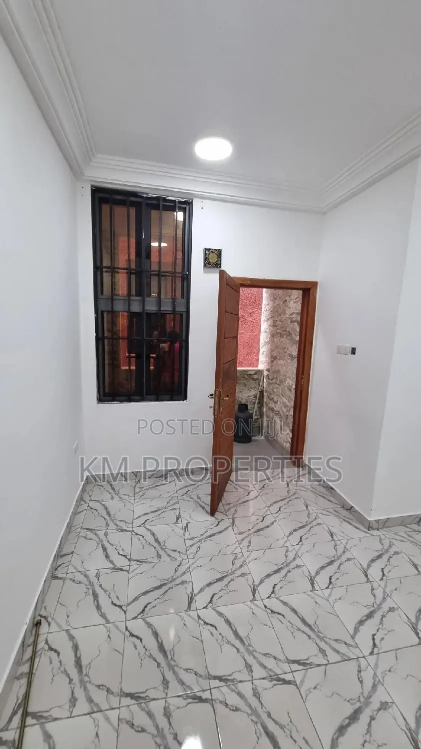 1bdrm Apartment in Achimota K-Boat Near for rent