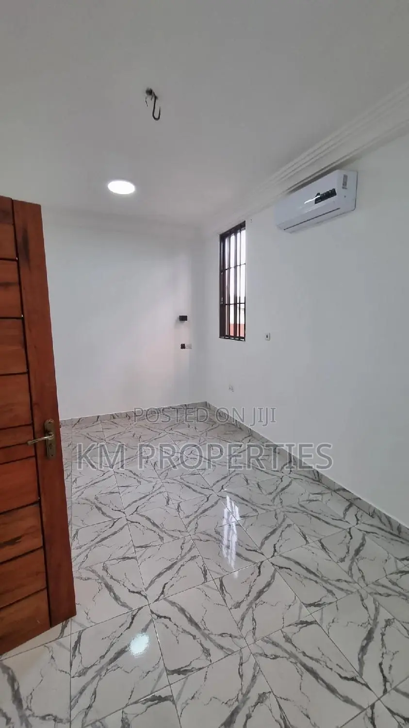 1bdrm Apartment in Achimota K-Boat Near for rent