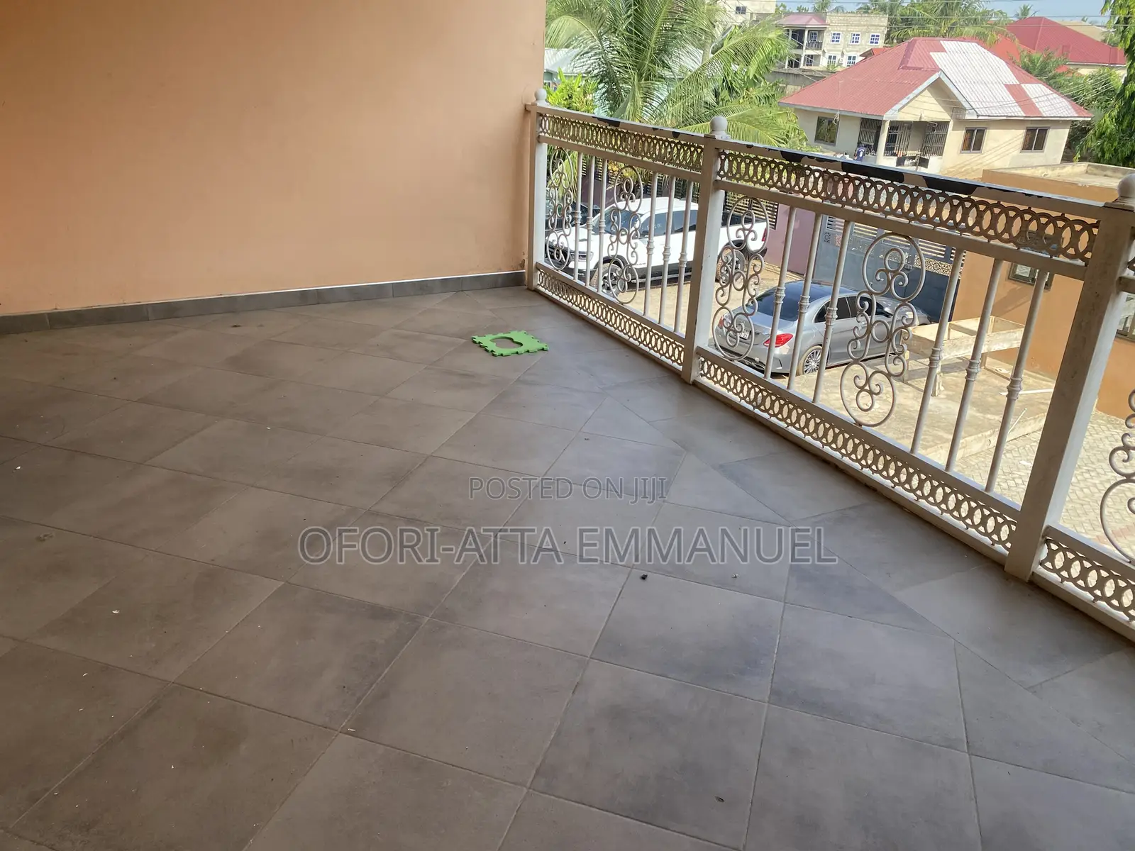 3bdrm Apartment in Amasaman Market, Pokuase for rent