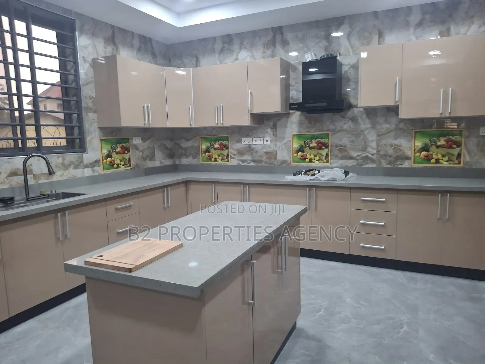 Furnished 5bdrm House in B2 Properties Agency, Kumasi Metropolitan