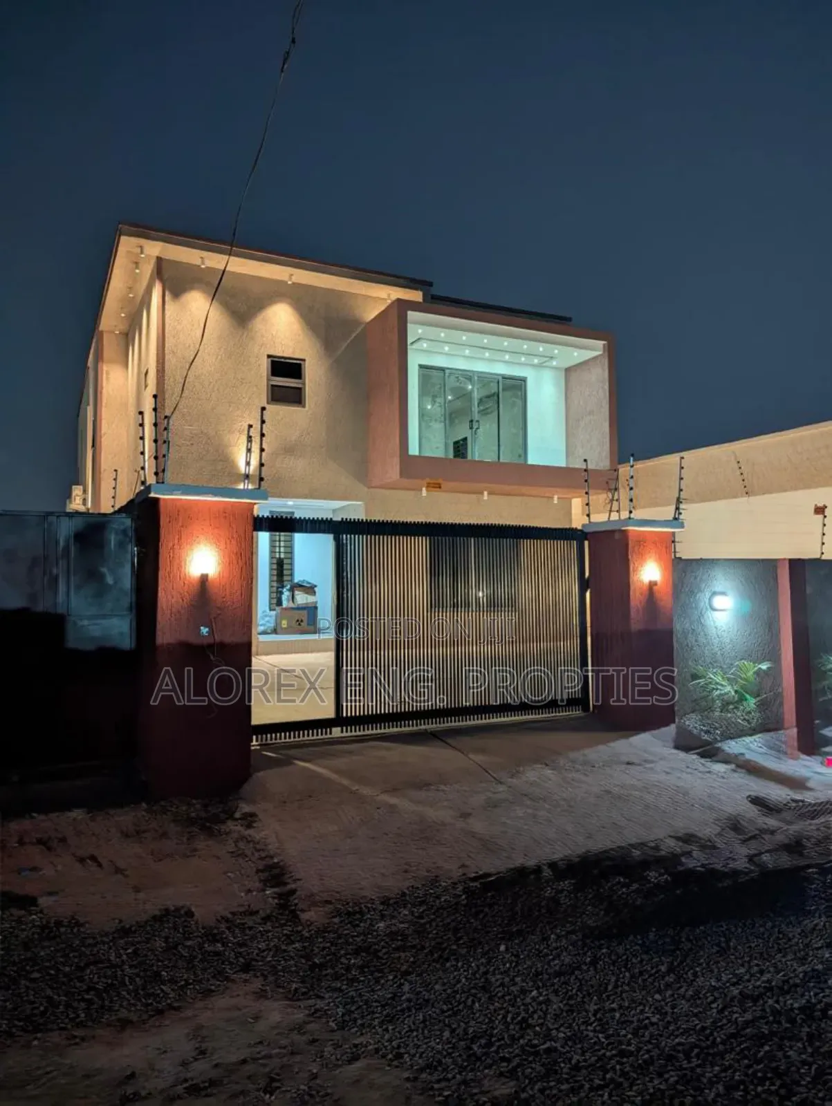 4bdrm Duplex in $150,000 Self, Ashaley Botwe for sale