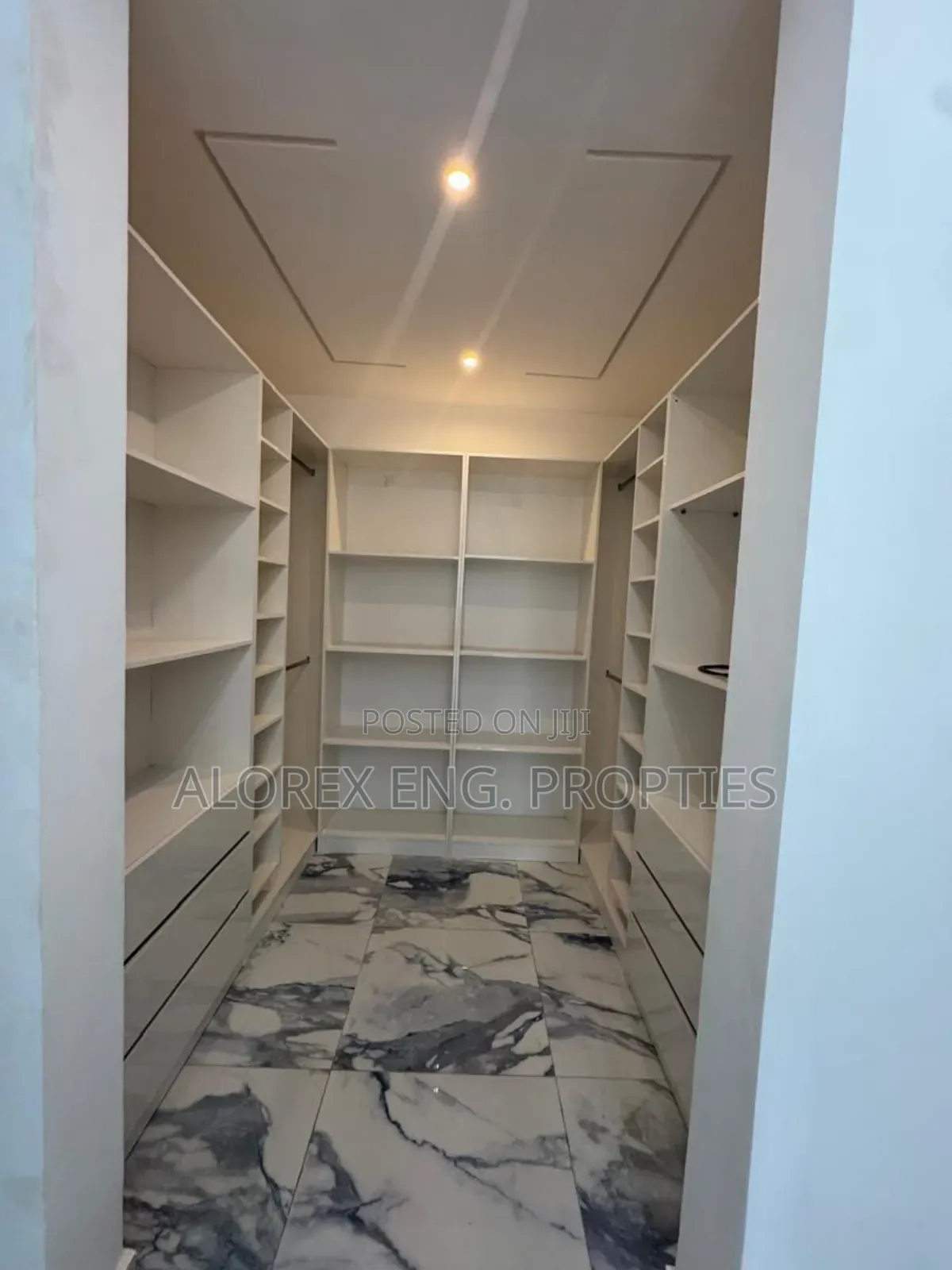 4bdrm Duplex in $150,000 Self, Ashaley Botwe for sale