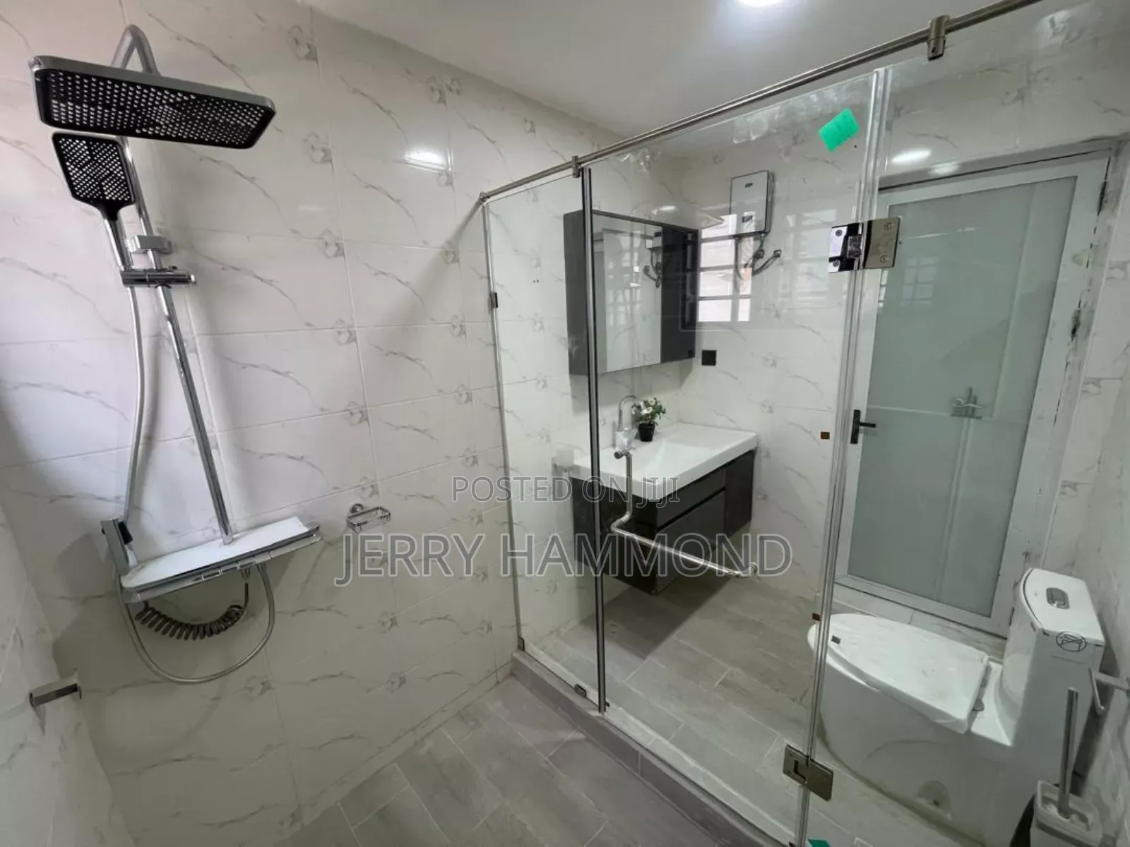 3bdrm House in Costal, Spintex for sale