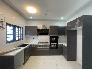 3bdrm House in Costal, Spintex for sale
