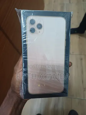 New Apple iPhone 11 Pro Max 256 GB Gold
