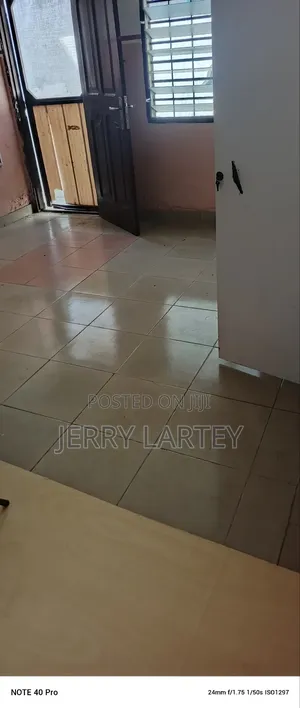 1bdrm Apartment in Dansoman Exhibition for rent