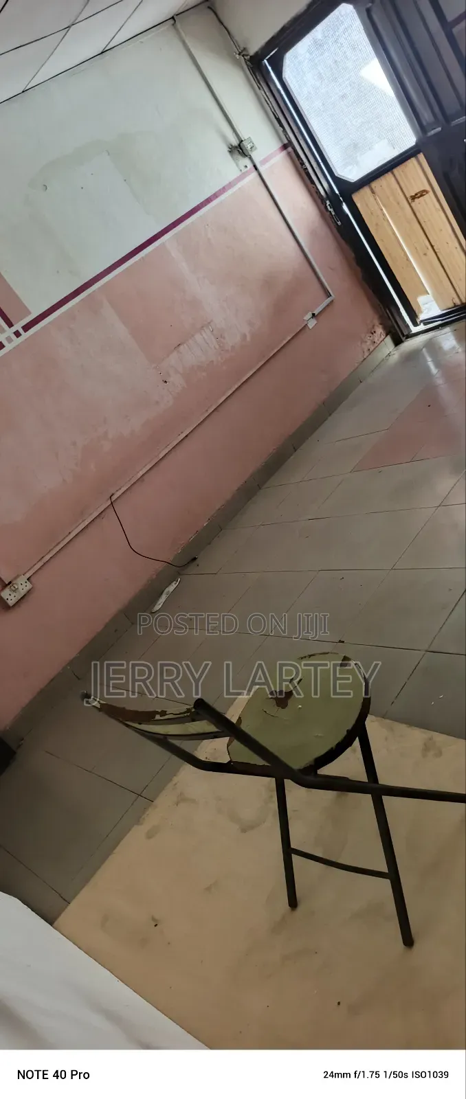 1bdrm Apartment in Dansoman Exhibition for rent
