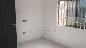 2bdrm Apartment in Bushroad Around , New Town for rent