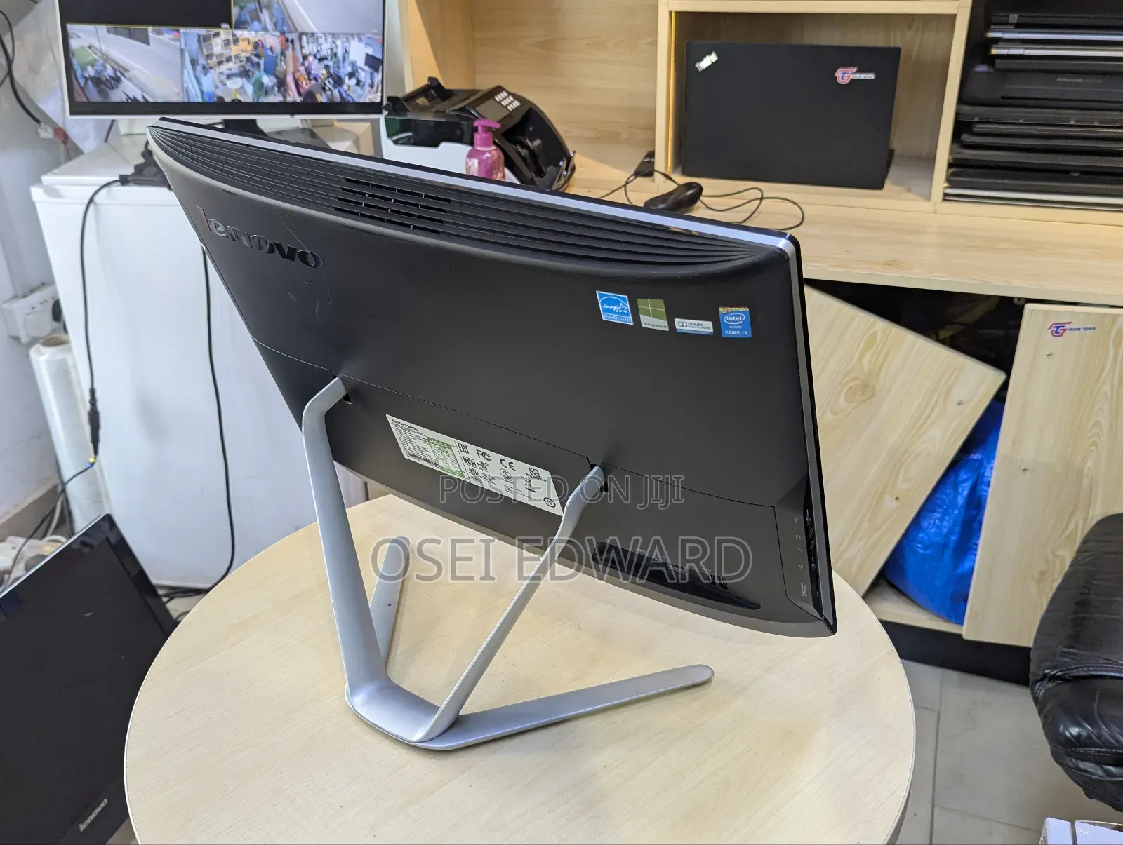 Desktop Computer Lenovo 8GB Intel Core I3 SSD 1T