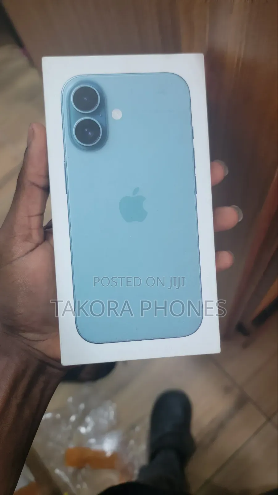 New Apple iPhone 16 128 GB Blue