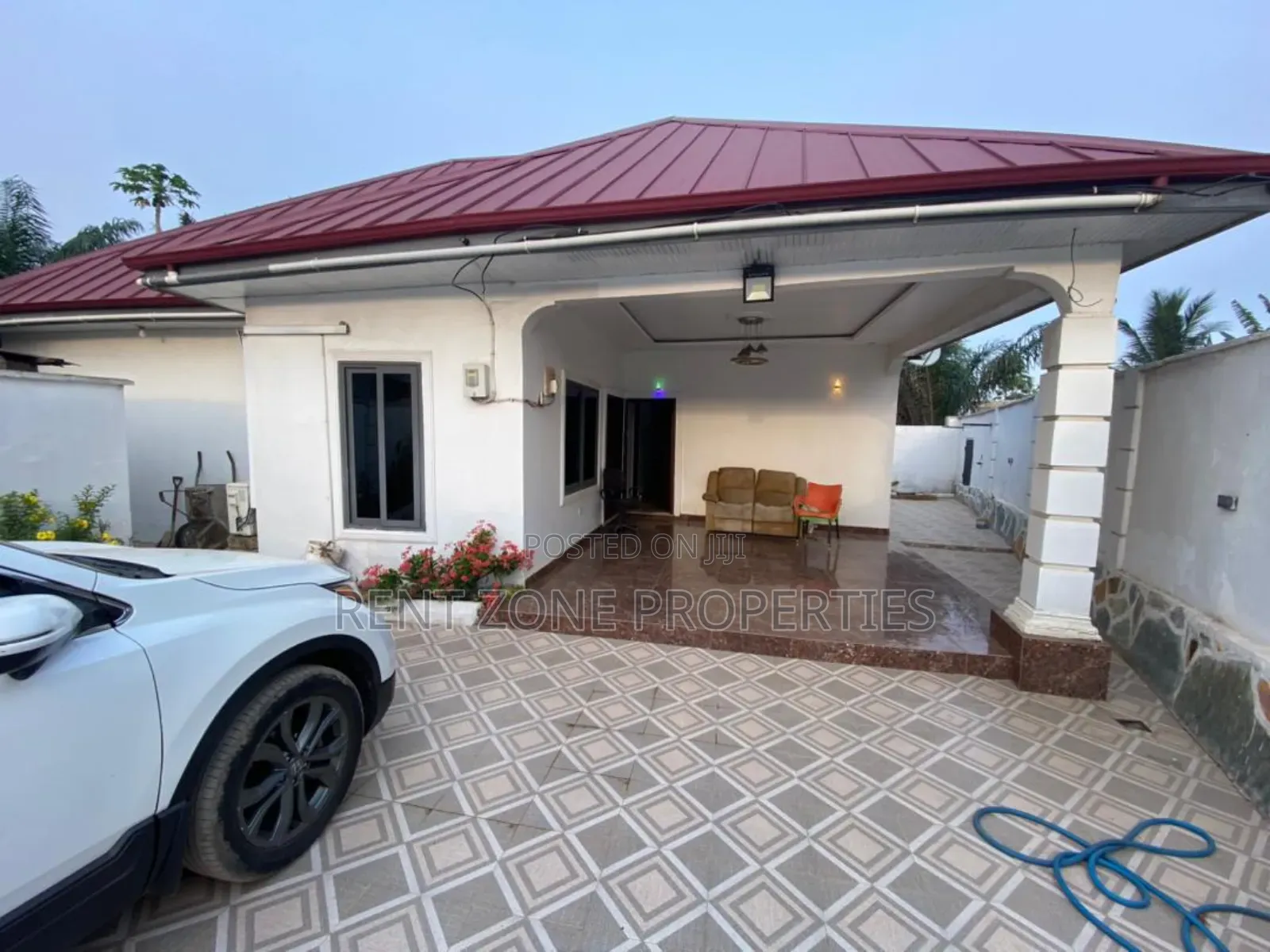 Mini Flat in Fan Milk for sale