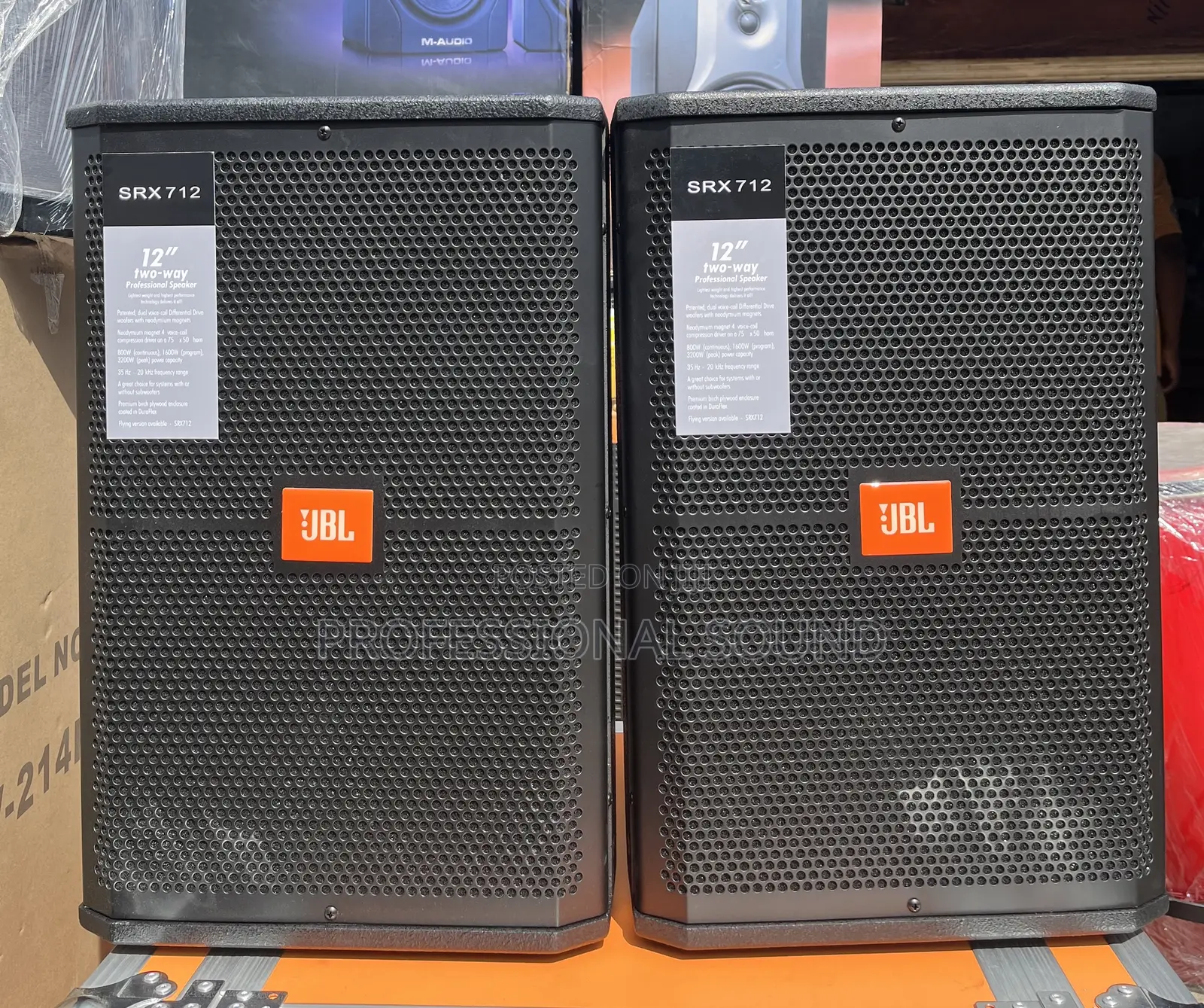 Plywood JBL Srx712m 12-Inch Two-Way Professional Stage Monitor Speaker