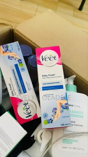 Veet Silky Fresh Hair Removal Cream for Sensitive Skin.